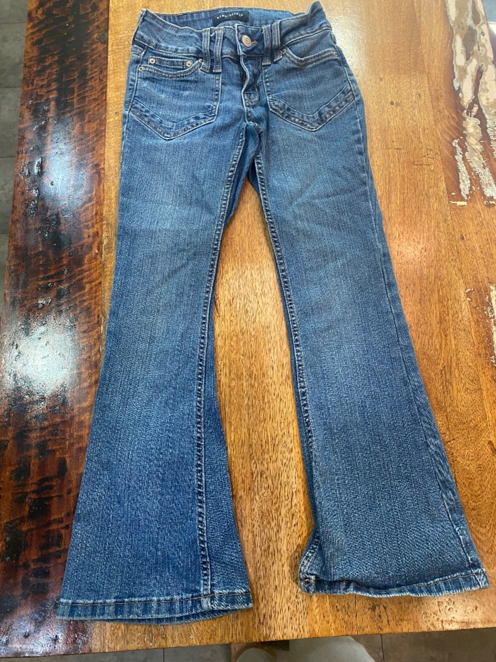 Aeropostale low-rise flare jeans size 000 short